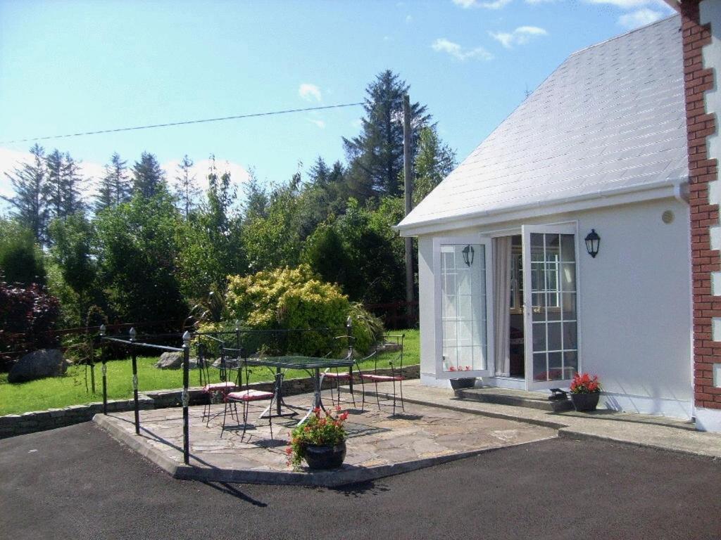 Sneem River Lodge Bed & Breakfast Exterior photo